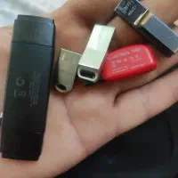 رم ریدر فلاش و موس و دو عدد تسبیح سنگ انگشتر