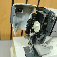 چرخ خیاطی ژانومه|چرخ خیاطی و ریسندگی|صدرا-فارس, فاز ۲|دیوار