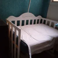 تخت کنار مادر مدل گهواره ای|تخت و صندلی بچه|شیراز, کلاهدوز|دیوار