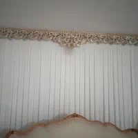 کتیبه سالم پرده که باز کردم روی زمین هستش