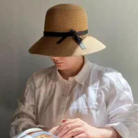 کلاه زنانه لبه دار