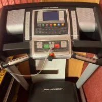 تردمیل حرفه ای در حد نو