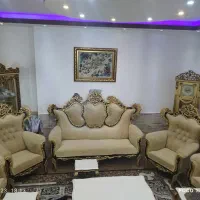 مبل و  بوفه و ساعت و گل میز