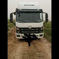 خاور دایون