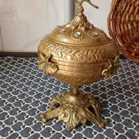 تعدادی لوازم برنجی