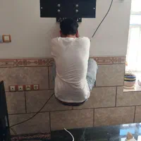پایه دیواری تلویزیون براکت همراه نصب|میز تلویزیون|شیراز, فضل‌آباد|دیوار