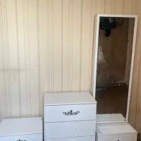 میز ارایشی با ایینه قدی و فایل پاتختی همه باهم|تخت و سرویس خواب|شیراز, کوی وحدت|دیوار