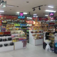 فروشنده خانم