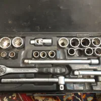 جعبه بوکس الورا،آچرفرانسه زوبی اوندو