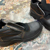 کفش ایمنی سایز ۴۳|کیف، کفش، کمربند|شاهین‌شهر, طالقانی|دیوار