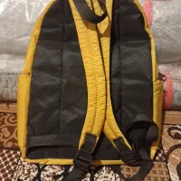 کیف مدرسه|کیف، کفش، کمربند|شاهین‌شهر, شهرک گلدیس|دیوار