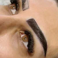 برترین تیم حرفه‌ای کاشت ابرو و مو در کرج