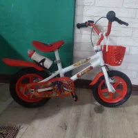 دوچرخه وماشین