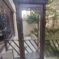 بوفه چوبی کارکرده ولی تمیزوشیک قیمت ۱۲۰۰۰یک ودویست|بوفه، ویترین، کنسول|تهران, پاسداران|دیوار
