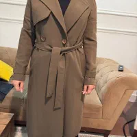 دو عدد پالتو و بارونی جنس خارجی در حد نو