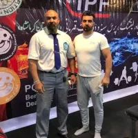 منشی باشگا بدنسازی