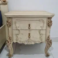 دو عدد پاتختی کلاسیک  سالم و شیک