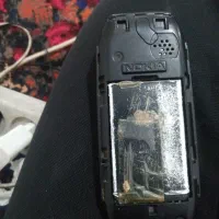 گوشی ساده یکی سالم یکی خراب