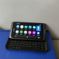 نوکیا E7