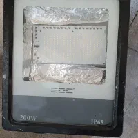 پروژکتور ۲۰۰