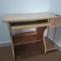 میز کامپیوتر