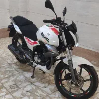 بنلی تی ان تی ۱۵۰ سفید قرمز