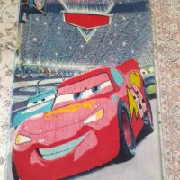 قالیچه اتاق کودک،روتختی و ساعت در حد نو