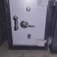 فروش انواع گاو صندوق نقد و چکی