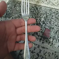 چنگال ب احتمال زیاد نقره عتیقه