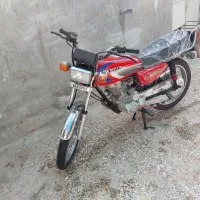 موتور ۲۰۰ مدل پرواز کاربراتوری