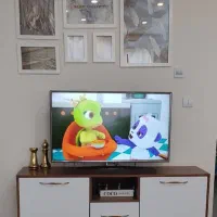 میز تلویزیون بسیار تمیز و سفارشی ساخت