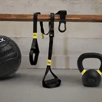 مربی رسمی فدراسیون بدنسازی و TRX