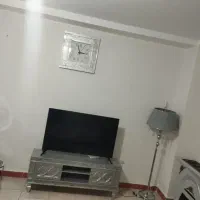 میز تلویزیون تمیز و سالم  درحد نو