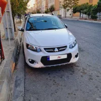 کوییک R سفید مشکی