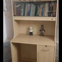 میزمطالعه و کتابخونه