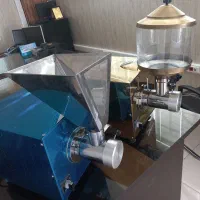 دستگاه کره گیر مغزیجات بادام زمینی کره گیری فندق