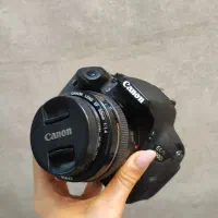 دوربین کنون 700d + لنز 50mm f 1.4