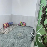 یک اتاق با حیاط مشترک صد تومن با ماهیانه۱تومن