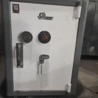 گاوصندوق کاوه مدل ۵۵۰ kr با رمزمکانیکی در حد نو
