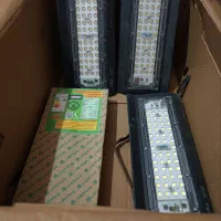 مهتابی و پرژکتور و لوستر و دستگاه پوز|لوستر و چراغ آویز|مشهد, حسابی جنوبی (شهرک غرب)|دیوار