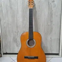 گیتار درحد اکبند