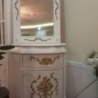 کنسول و آینه