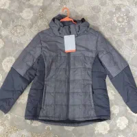 گرم ترین هدیه روز زن (کاپشن زنانه اولویت کانادا)