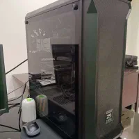 یک سیستم مناسب کارهای گرافیکی و تدوین|رایانه رومیزی|تهران, فلسطین (میدان انقلاب)|دیوار