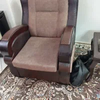 یک دست مبل در حد 7نفره قهوه ای