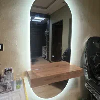 دوعدد آینه دوتیکه چراغ دارهمراه شلف