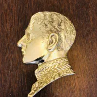 سردیس محمد رضا شاه و رضاشاه