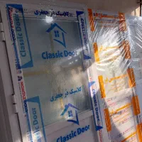 فروش انواع  پنجره های  pvc  و درب های چوبی