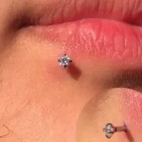 خدمات چال گونه و پیرسینگ تخصصی