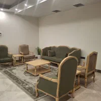 مبلمان ۷نفره با ناهار خوری ۸نفره کاملا نو نو